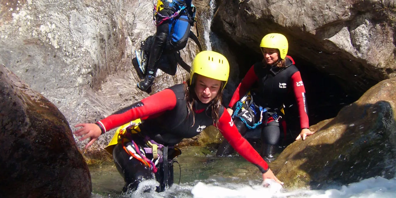Canyoning &agrave; Cauterets dans les Hautes Pyr&eacute;n&eacute;es
